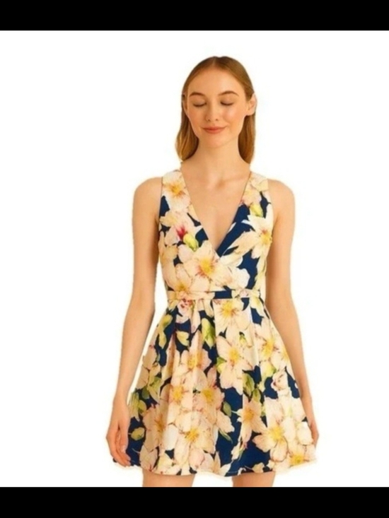J. Crew Dresses & Skirts - JCrew Floral V-Neck Navy and Cream Fit & Flare Dress